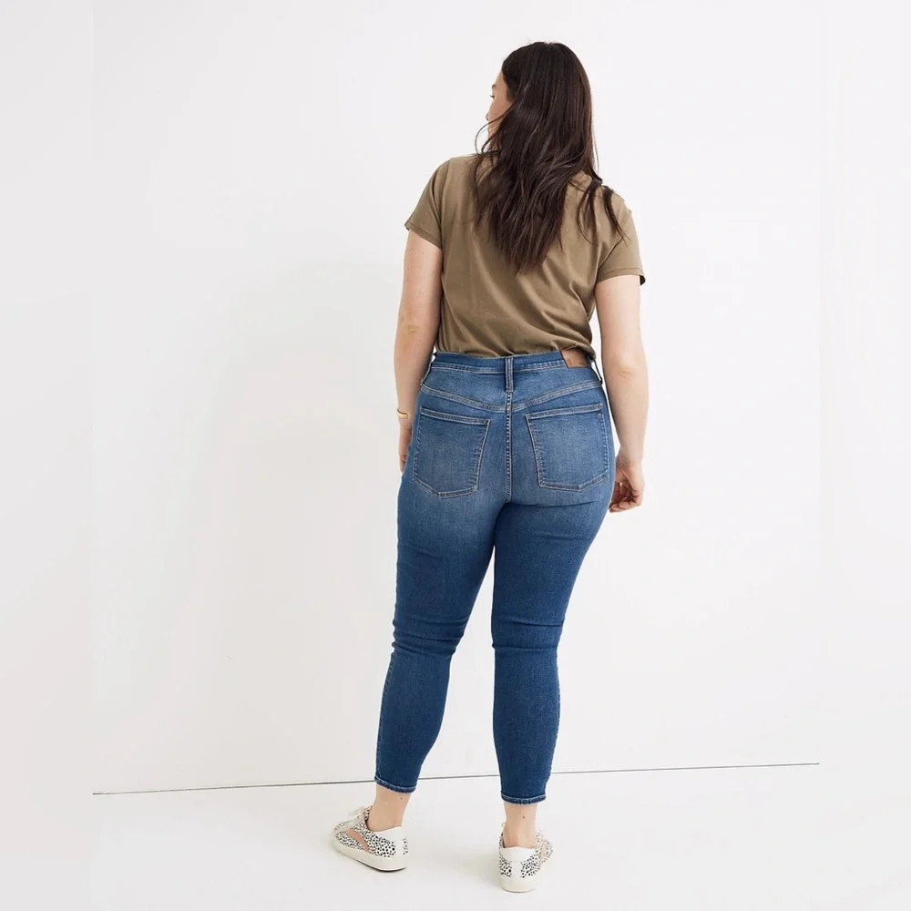 NWOT Madewell 9" Mid-Rise Skinny Crop Jeans: Button-Front TENCEL™ Denim Edition - Picture 6 of 12